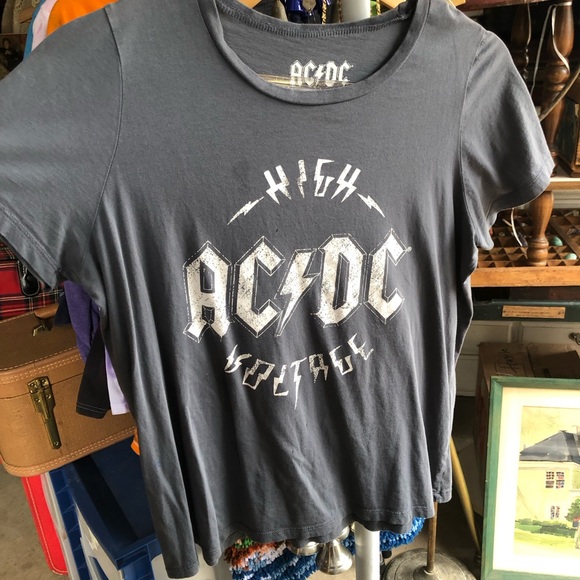 AC/DC graphic tee shirt - Picture 4 of 4